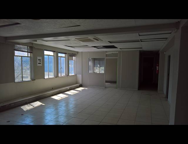 13,251M² WAREHOUSE TO LET IN WADEVILLE